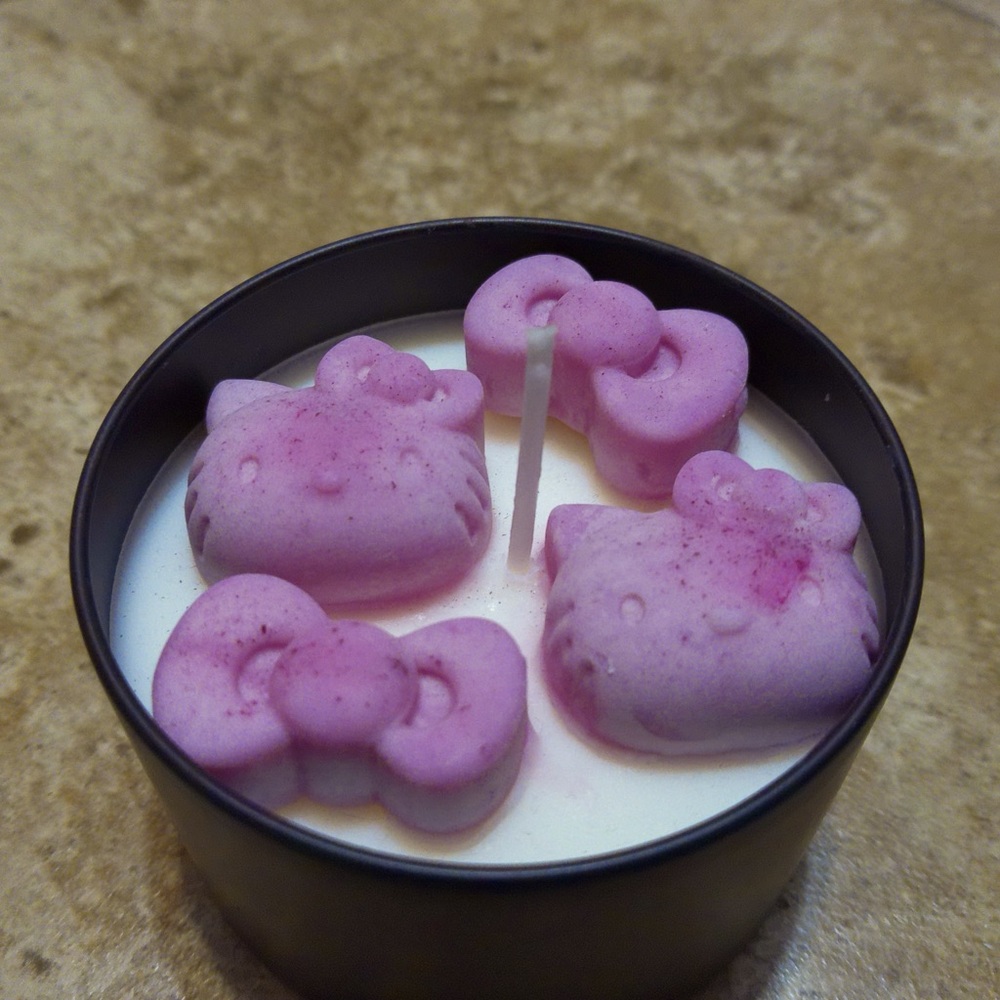 Homemade Hello Kitty Candles - Picture 3 of 5